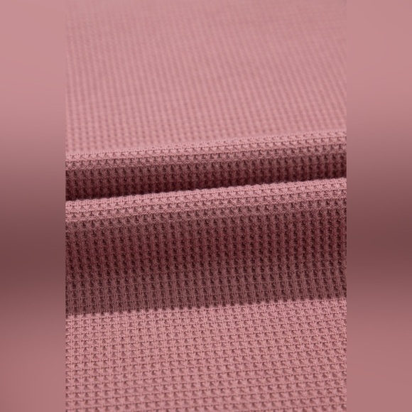 Mauve V-Neck Waffle Knit Top - Picture 4 of 7